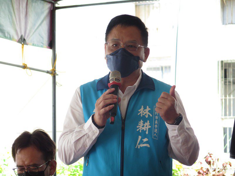 國民黨新竹市長參選人林耕仁今天假日持續跑行程。記者張裕珍／攝影