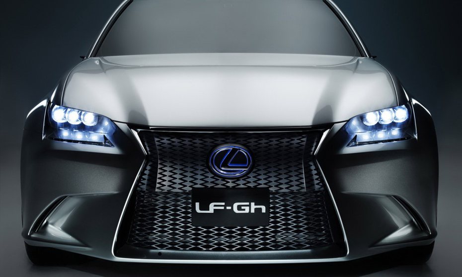 LF-Gh概念車揭露了紡錘式水箱護罩的設計。 圖／Lexus提供