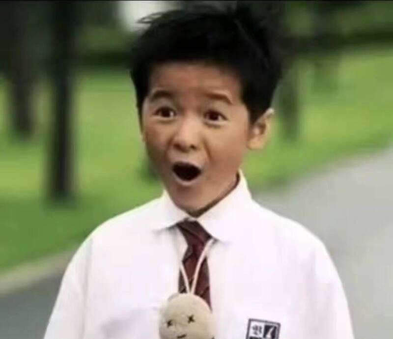 徐嬌11歲時在周星馳電影「長江七號」反串演出小男童周小迪。圖／摘自微博