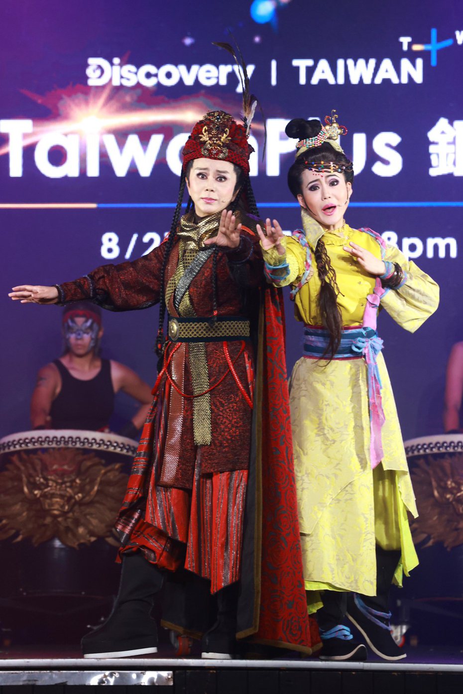 孫翠鳳(左)與女兒陳昭婷的明華園歌仔戲，將透過Discovery頻道推廣到全世界。記者王聰賢／攝影