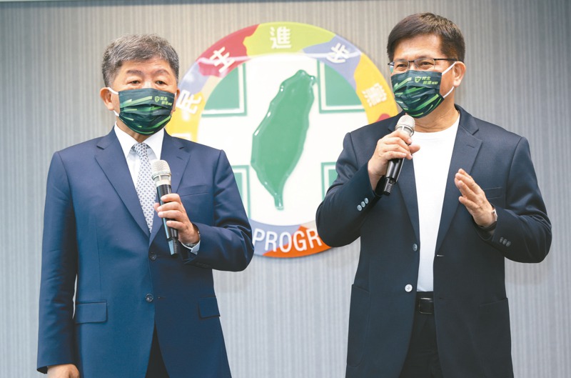 民進黨台北市長參選人陳時中（左）與新北市長參選人林佳龍（右）雙雙推出「國際事務局」政見，要讓國際看見雙北。圖／聯合報系資料照片