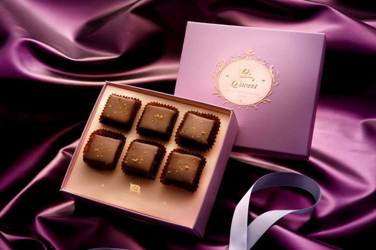 黑巧克力夾心bonbon金牌「經典克里奧羅」。圖／Q sweet巧克力菁點提供