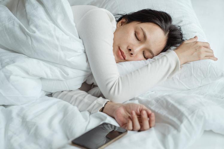 睡覺也能減肥嗎？圖／摘自pexels