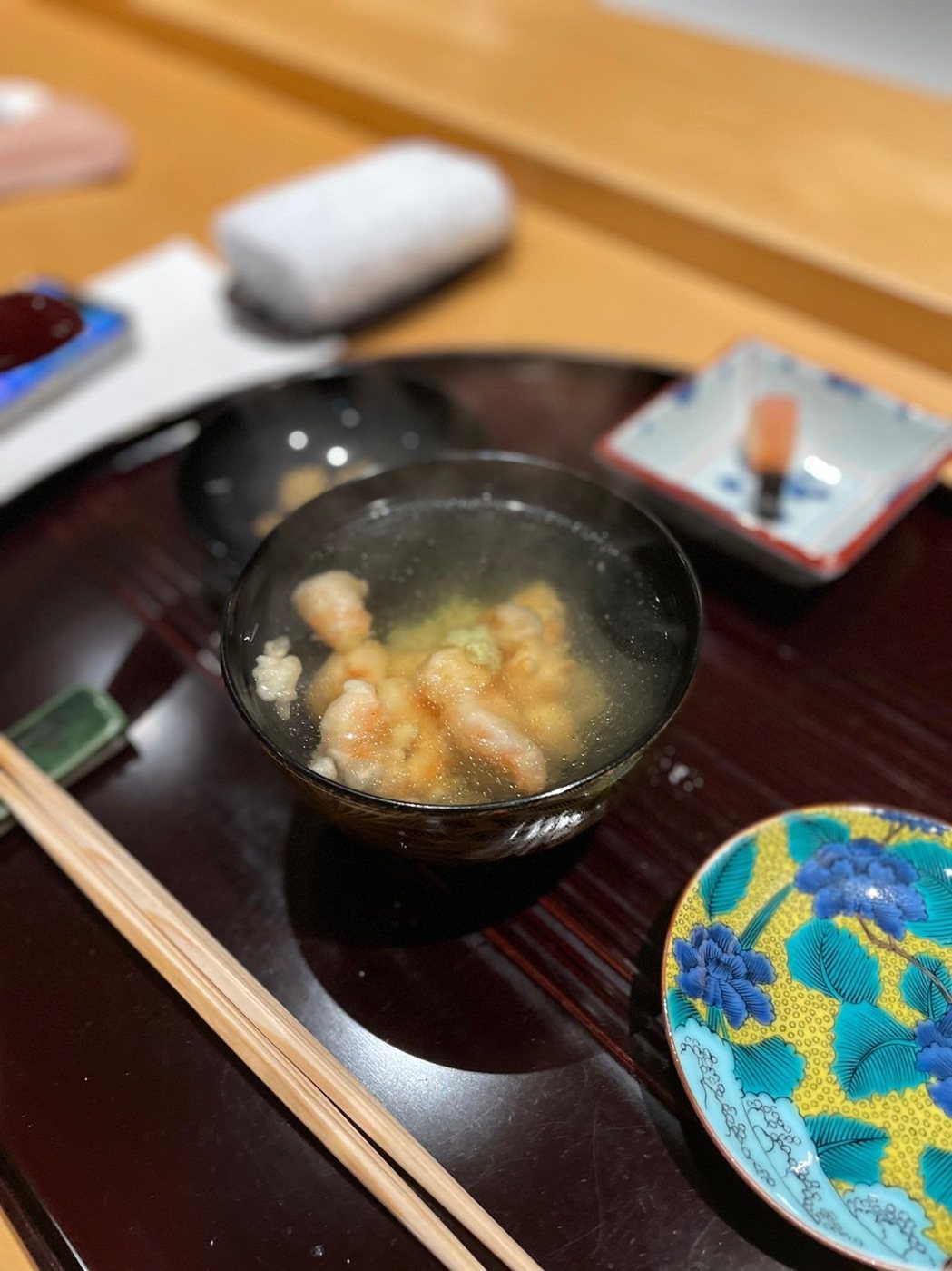 陳泰銘精選菜色／牡丹 天ぷらTanpura「蝦餅茶泡飯」。圖／讀者提供