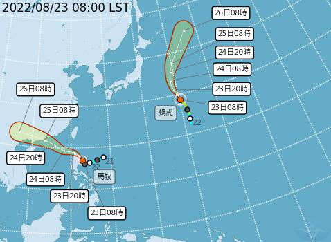 昨日下午第9號颱風馬鞍、第10號颱風蠍虎相繼升成；颱風馬鞍外圍環流今晚起對台灣東部、南部帶來雨勢。圖／氣象局