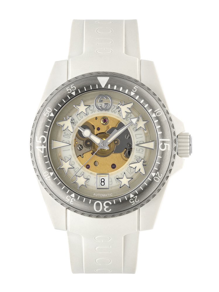 GUCCI Dive霧白色自動腕表，54,000元。圖 / GUCCI提供