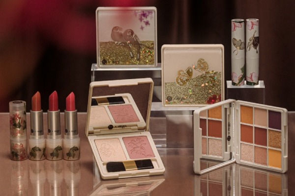 <u>故宮</u>首度跨足美妝市場！聯手MIT品牌打造「國寶級彩妝」，傳奇畫師郎世寧加持把清朝宮廷畫上眼皮