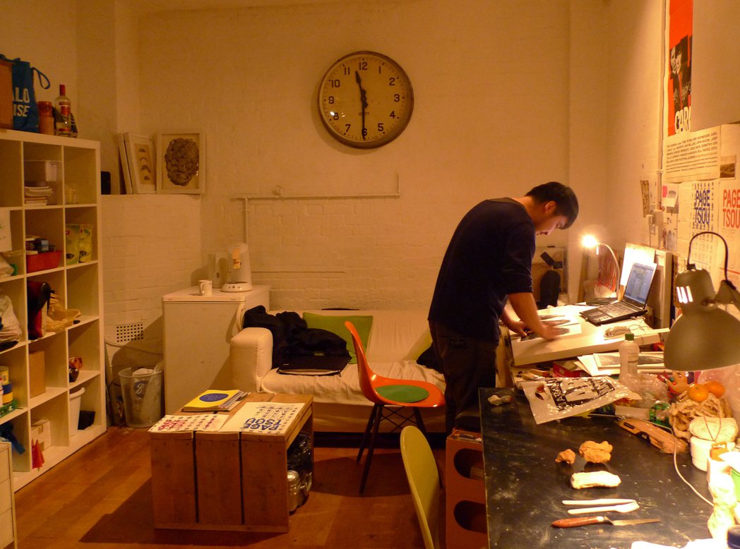 鄒駿昇在東倫敦工作室一景。圖／鄒駿昇提供
