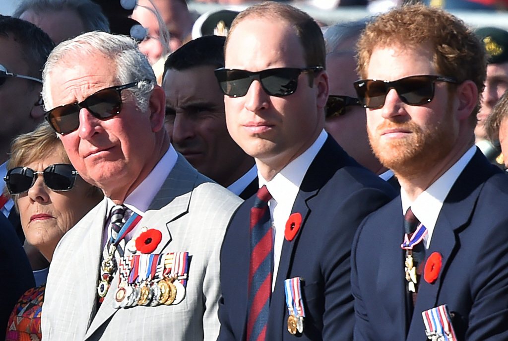 查爾斯（左起）、威廉與哈利等父子3人之間的親情早就變調，英皇室檯面上始終不承認。（路透資料照片）