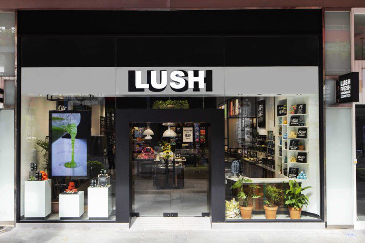Lush全台第二間店，進駐信義區。圖／Lush提供