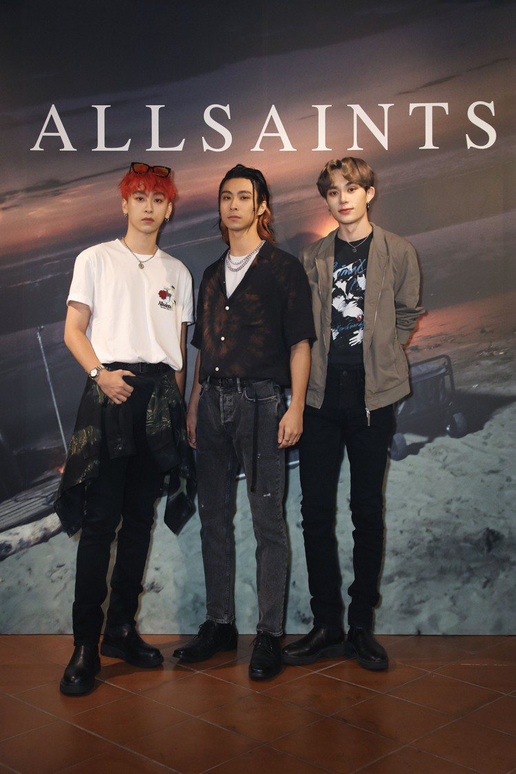 Z世代話題男團「原子少年」曹家齊（左）、Max（中）、呂植宇（右）。圖／AllSaints提供