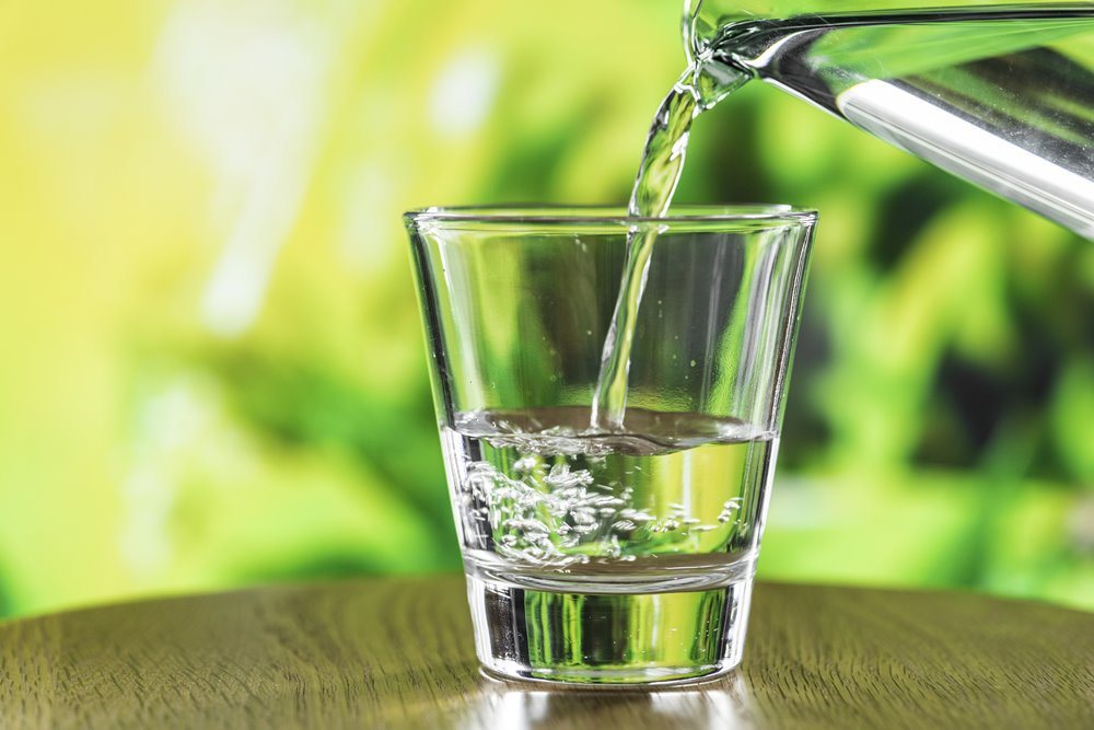 營養師指出，喝水確實能幫助減重，主因有助體內代謝變快，身體有好的循環後，對體重控...