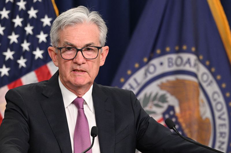 Fed主席鮑爾日前在全球央行年會Jackson Hole年會發表了八分鐘演講，他態度強硬地表示不會在對抗通貨膨脹的鬥爭中退縮，美股隨之展開大幅下挫。法新社