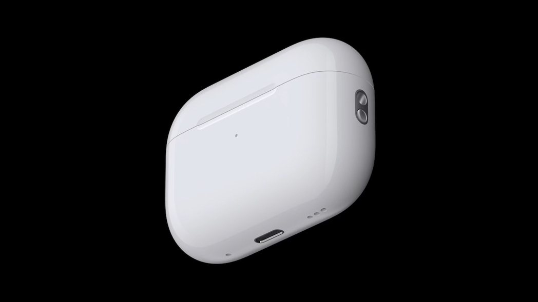 用 Apple Watch 充電器為第二代 AirPods Pro 充電，便利性...
