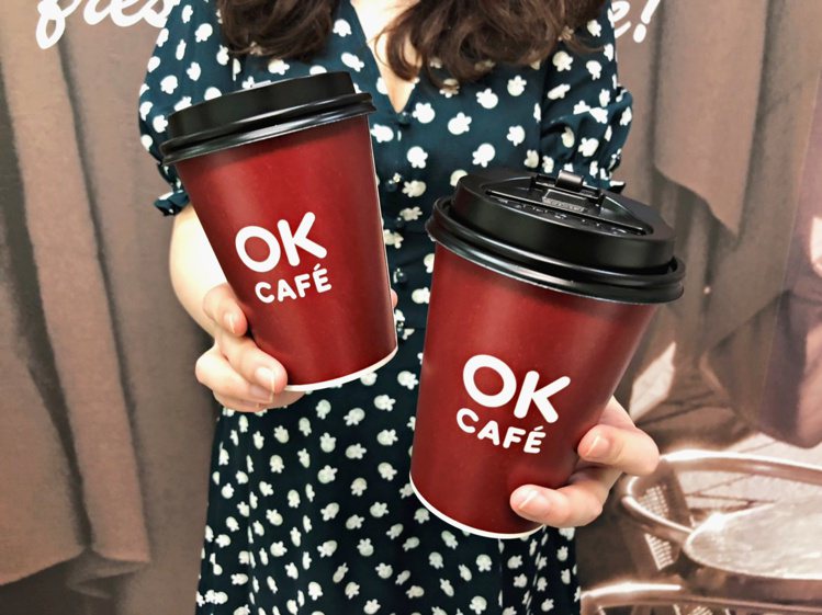 9月12日開工日當天OKmart全台門市推出OKCAFE大杯莊園級美式咖啡、拿鐵...
