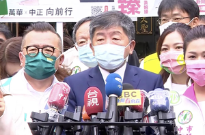 針對BNT疫苗「復必泰」字樣拆除，民進黨台北市長參選人陳時中表示，都是合法合規合約。圖／聯合報系資料照片