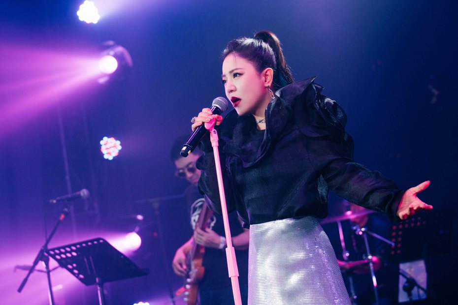 丁噹開心宣布11月12日在台北舉辦「當我們再一起」巡演。圖／相信音樂提供