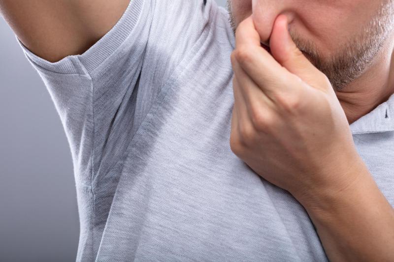 提到汗臭，一般人多半會往壞的方面聯想，像是影響人際關係或是健康出問題的信號，但一項新研究卻揭開汗臭的意外好處。路透／alamy