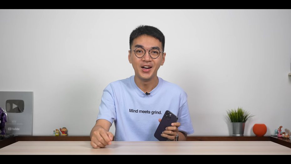 YouTuber「鍾文澤」開箱iPhone 14 Pro系列，曝光動態島藏了很多不會注意到的小細節。（翻攝自YouTube頻道「鍾文澤」）