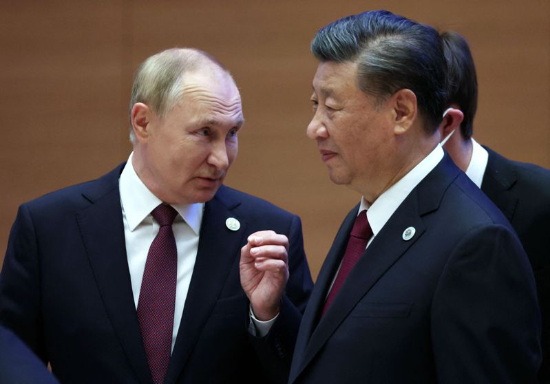 習近平於本月15日，在烏茲別克「上海合作組織」峰會，與俄羅斯總統普丁舉行會談。法新社