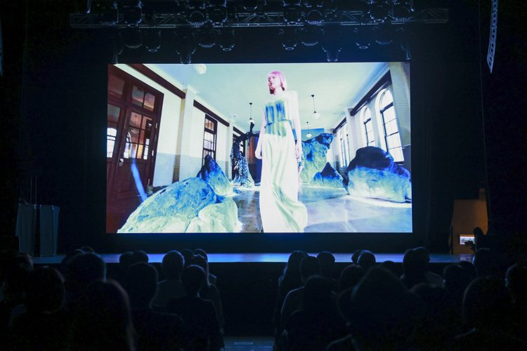 今日首映的「奇幻旅館」影片則將在9月20（日）台北時間晚上6點在APUJAN官方...