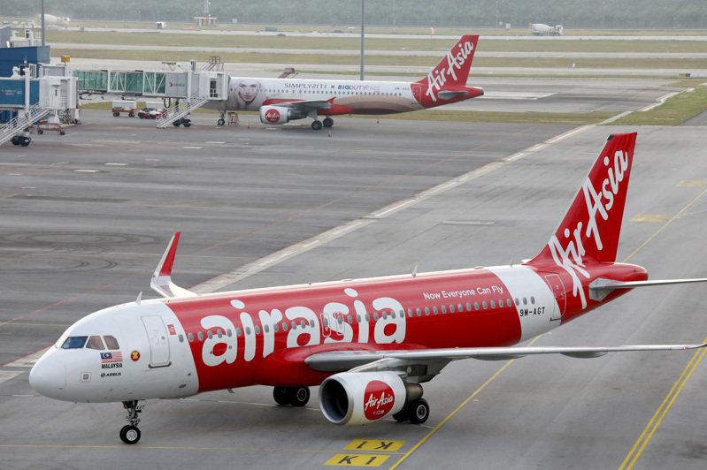 AirAsia班機將陸續恢復營運，推出大促銷活動。示意圖。 路透社