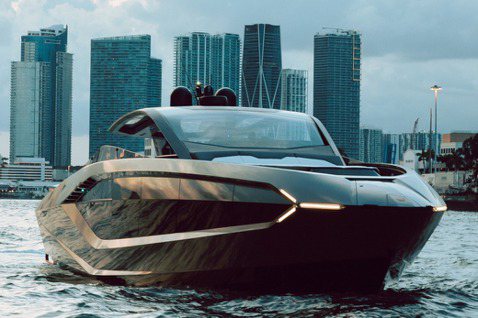 要價1.1億的Tecnomar for Lamborghini 63超級遊艇登陸美國 