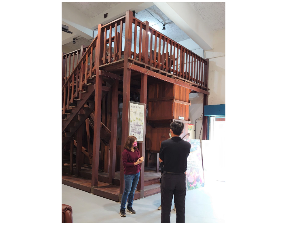 林鳳營農業文化展示館內有60年歷史的檜木碾米機，修復後成為社區小旅行的新亮點。 ...