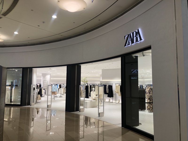 全新的ZARA台北101大店，採用最新概念來改裝。記者曾智緯／攝影
