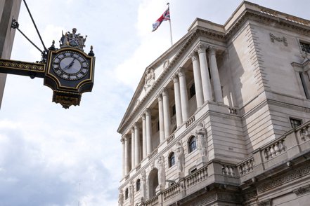 英國央行（BoE）22日決議提高基準利率0.5個百分點。圖／路透