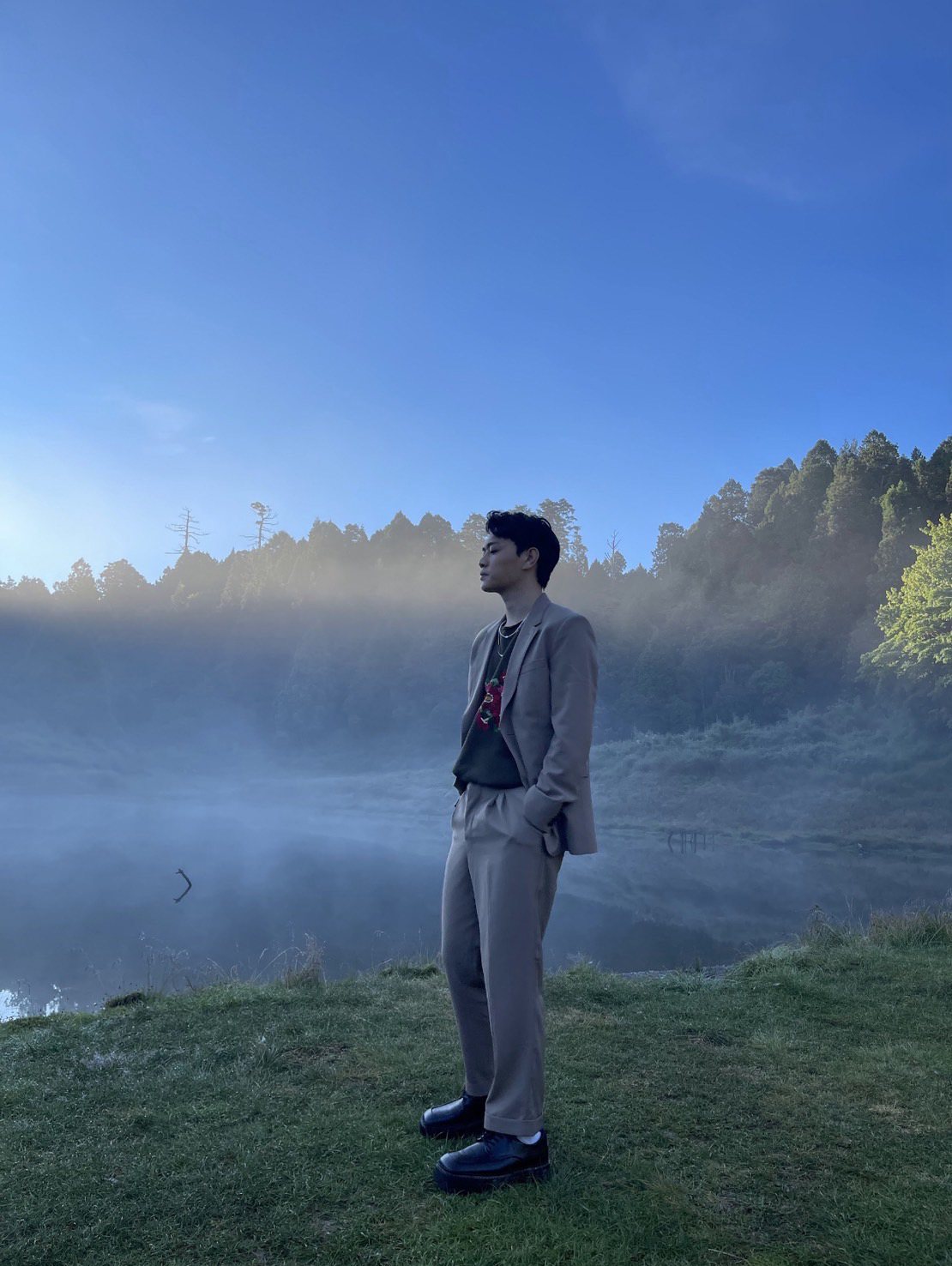 歌手PONY5IBE為了新歌「花草樹木」MV到山上拍攝。圖／迷音樂提供