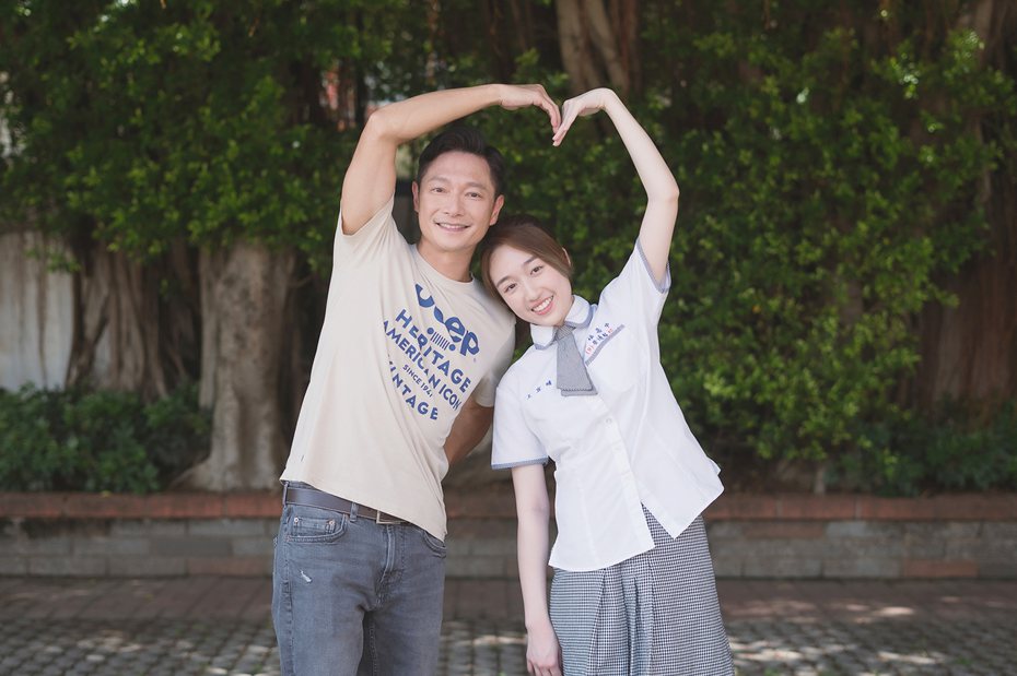 謝祖武(左)、王敏淳首次合作，劇中飾演父女。圖／TVBS提供