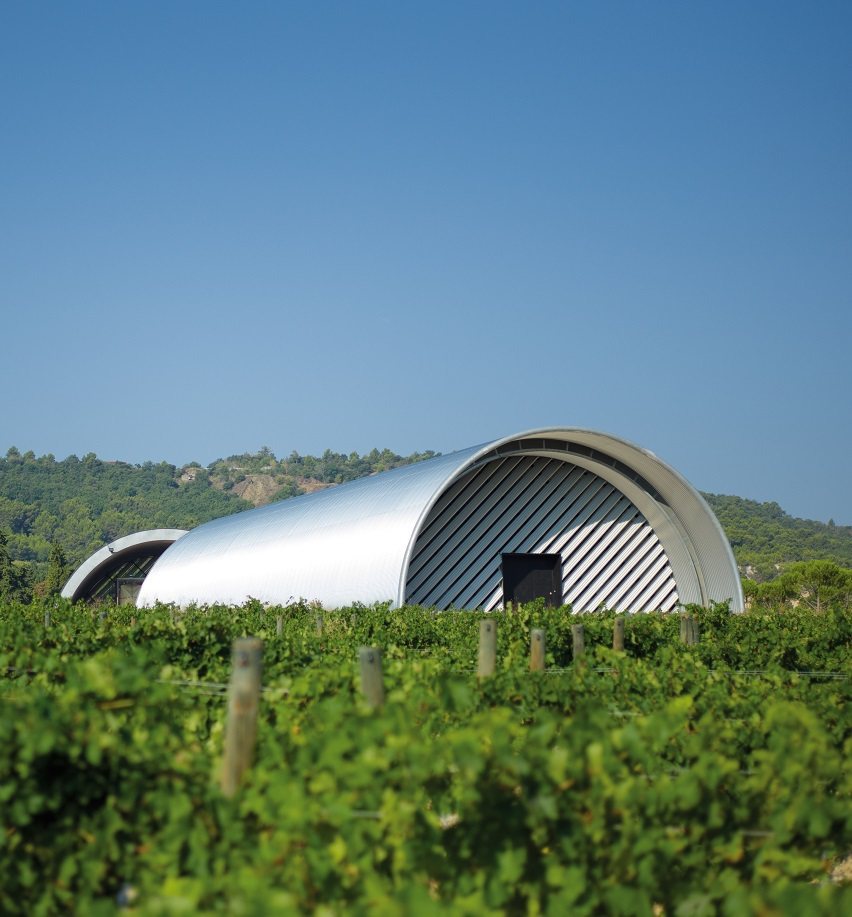 法國建築師Jean Nouvel設計的釀酒廠酒窖。
