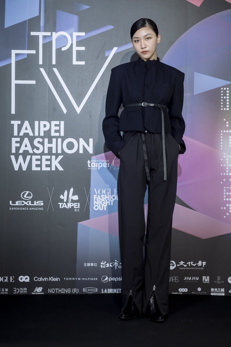 今日活動現場，並由凱渥模特兒展演多套台灣設計師品牌服裝。圖 / 台北時裝周提供