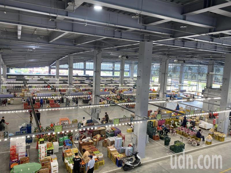 台南市新化果菜市場9月16日試營運累計已湧入5.6萬人次。圖／取自台南農產運銷公司粉專