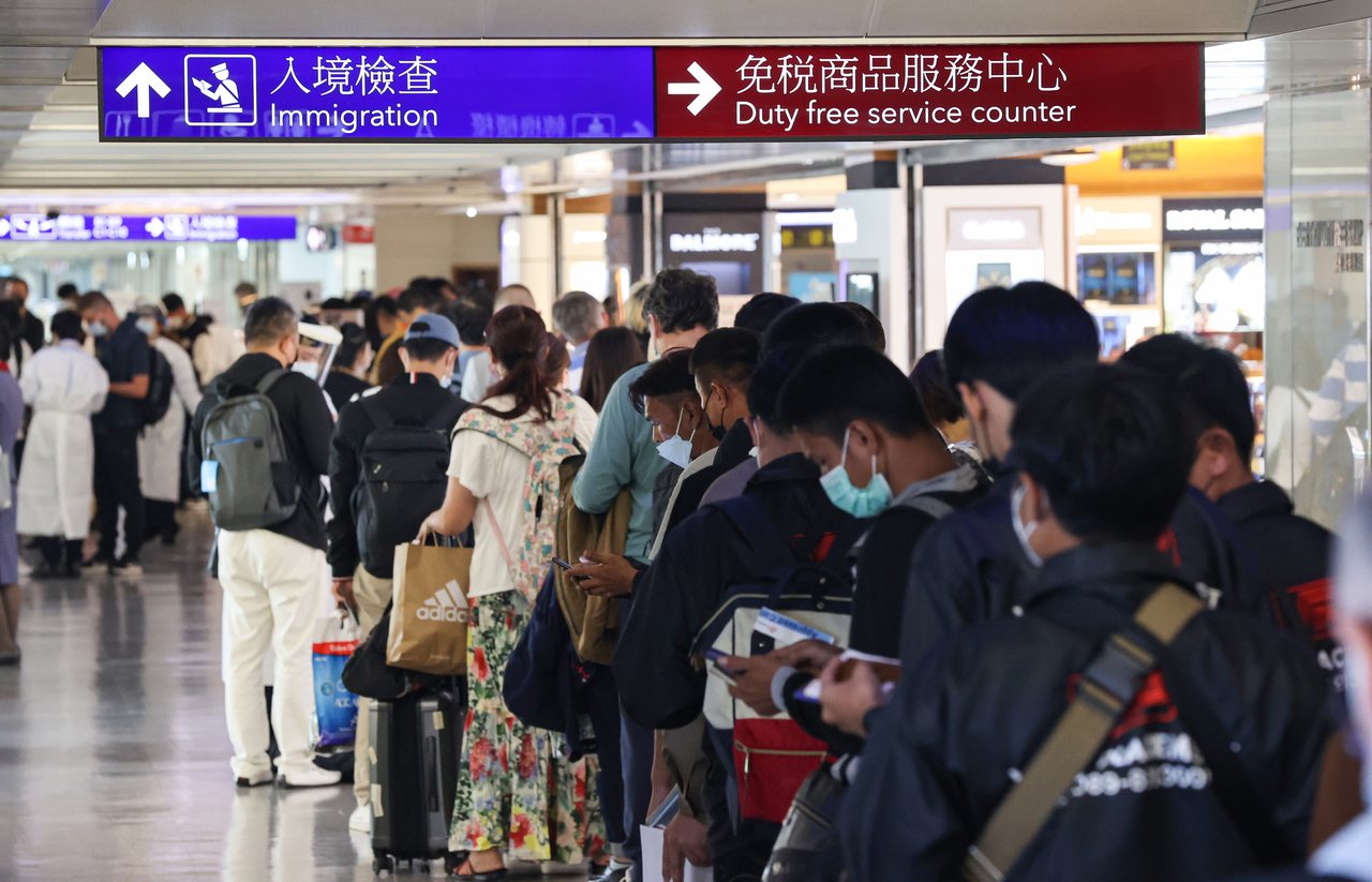 台灣於10月13日起實施入境「0+7」政策。
