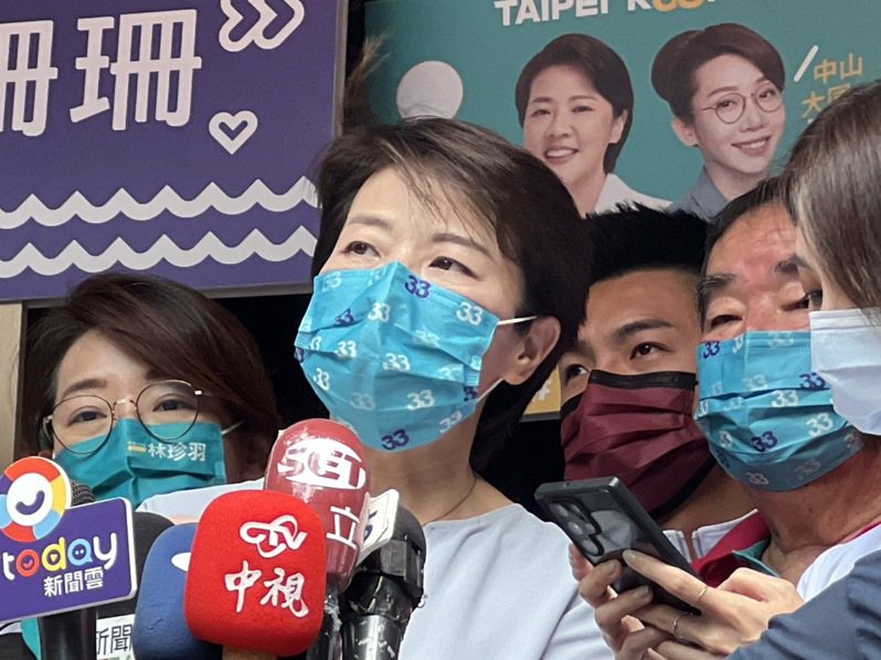 無黨籍台北市長參選人黃珊珊說，她的民調穩定上揚，台北市民很理性，在選擇觀望，看誰最適合當台北市長。記者徐偉真／攝影