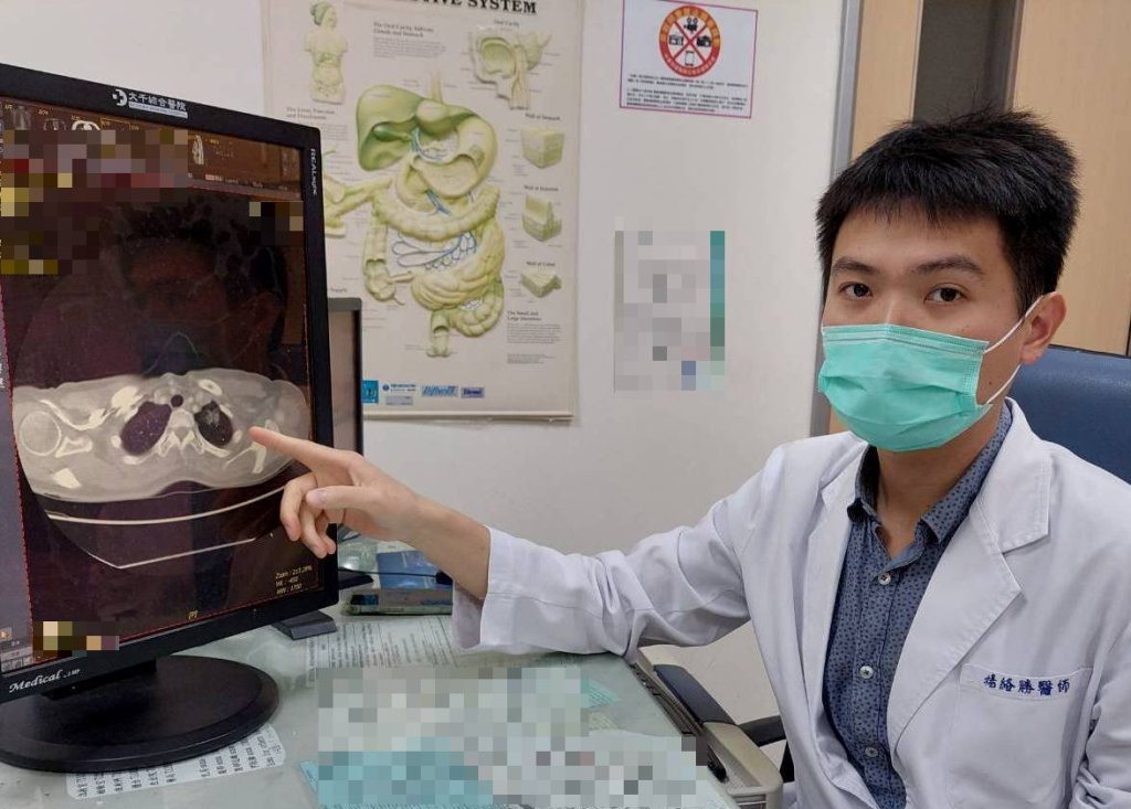 楊絡勝醫師表示現行微創胸腔鏡手術可幫助病人術後恢復快且減少併發症。圖／大千綜合醫院提供