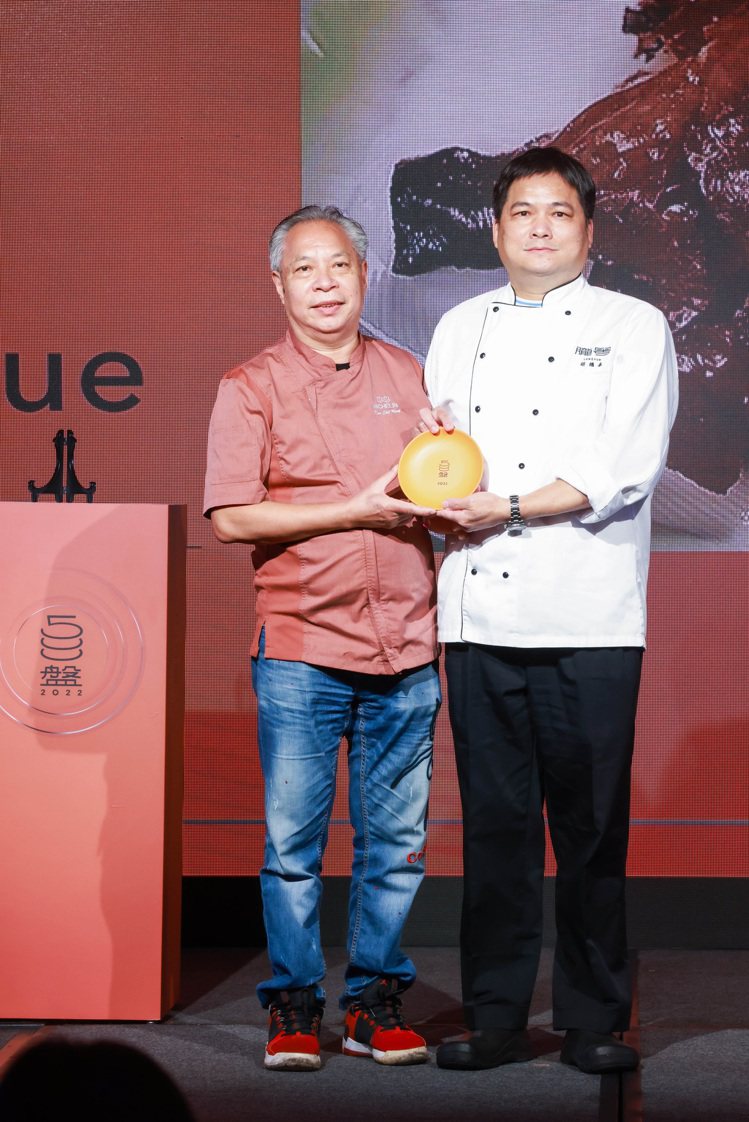 第二屆「500盤」的奪盤大贏家為粵菜餐廳「朧月」。圖／500輯攝影團隊提供