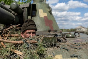 烏克蘭宣布包圍俄軍在東線的重要後勤據點利曼，奪回該城將是自9月以來的另一大斬獲，也為日後反攻行動打下基礎。路透