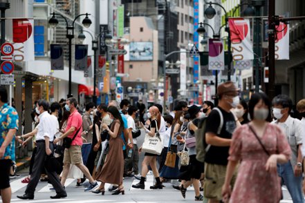 日本被通貨緊縮困擾多年後，如今榮登極少數因通膨升溫獲益的國家。路透