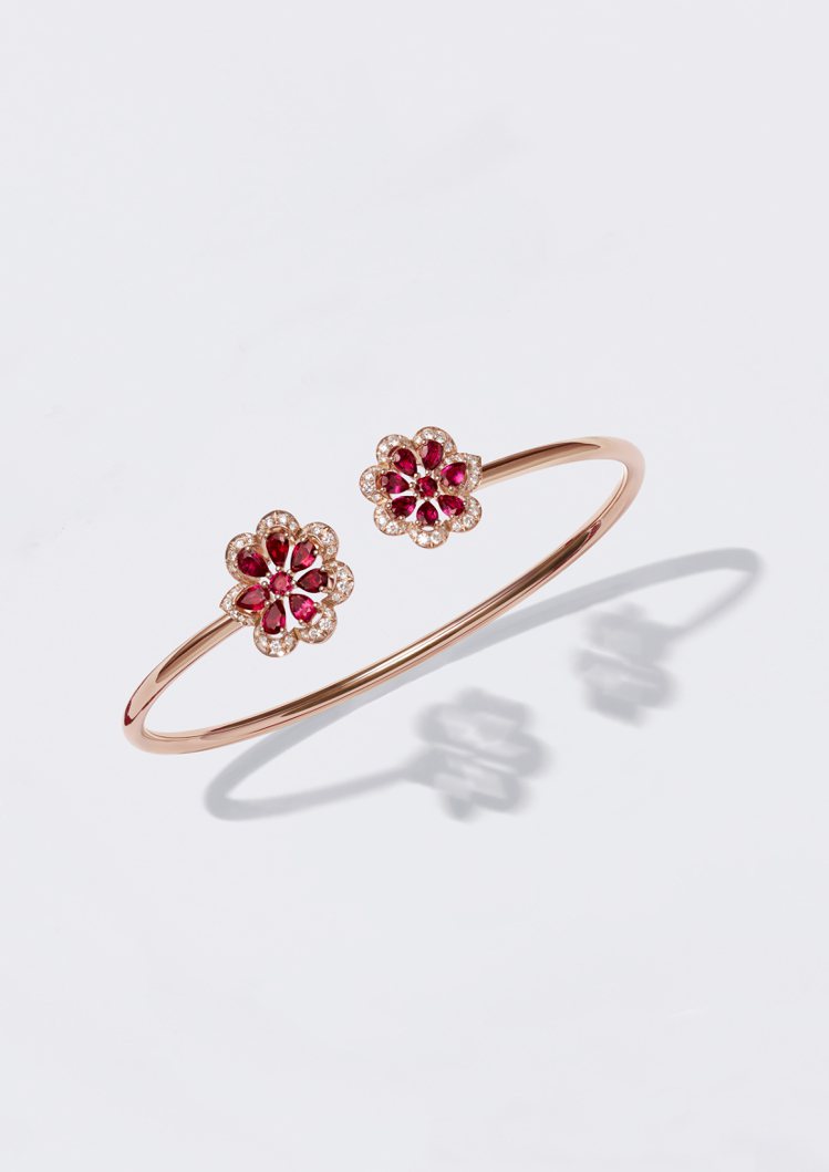 Precious Lace系列手環，符合倫理道德標準的18K玫瑰金鑲嵌紅寶石與鑽石，78萬5,000元。圖／蕭邦提供