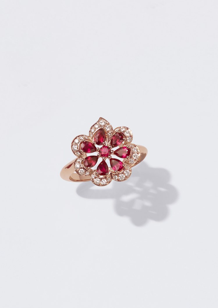 Precious Lace系列戒指，符合倫理道德標準的18K玫瑰金鑲嵌紅寶石鑽石...
