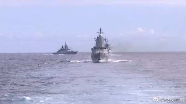 央視報導中俄海軍編隊完成7千海里的太平洋水域聯合巡航。曾繞至美國的阿留申群島。（...