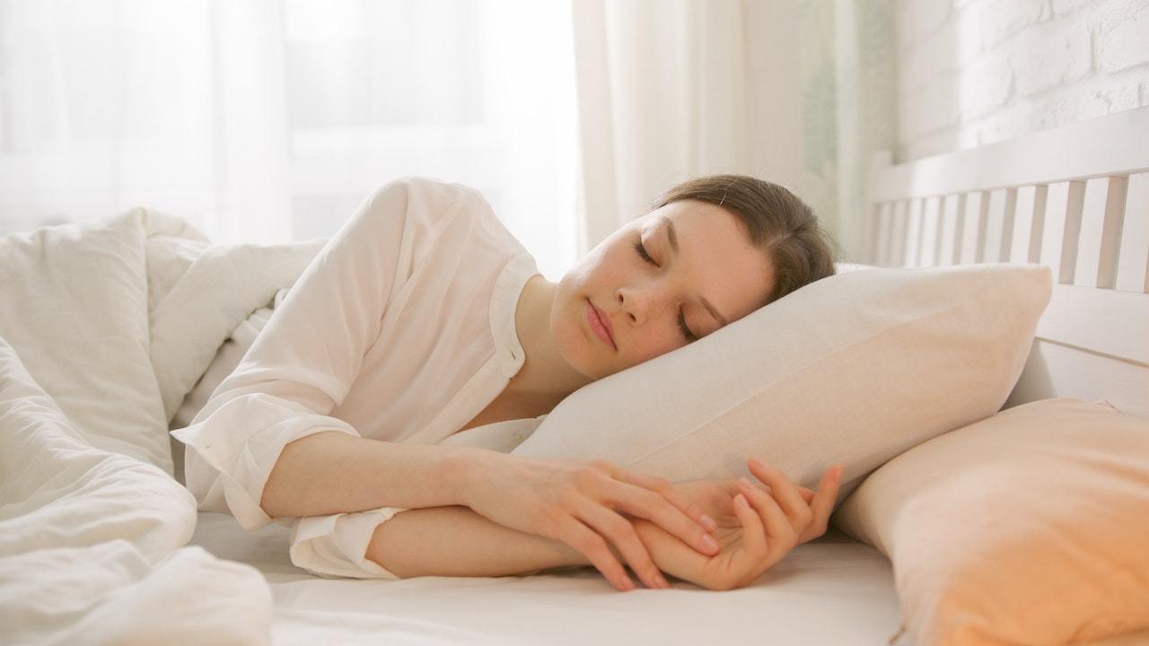 每晚都睡不好，除了檢視身體是否出了問題，也可以嘗試改善臥室的風水。 圖／pexe...