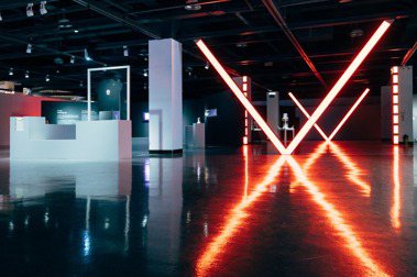 2022桃園科技藝術以「前進之路」為題，於桃園展演中心展出至10月9日止。 圖／超維度互動提供