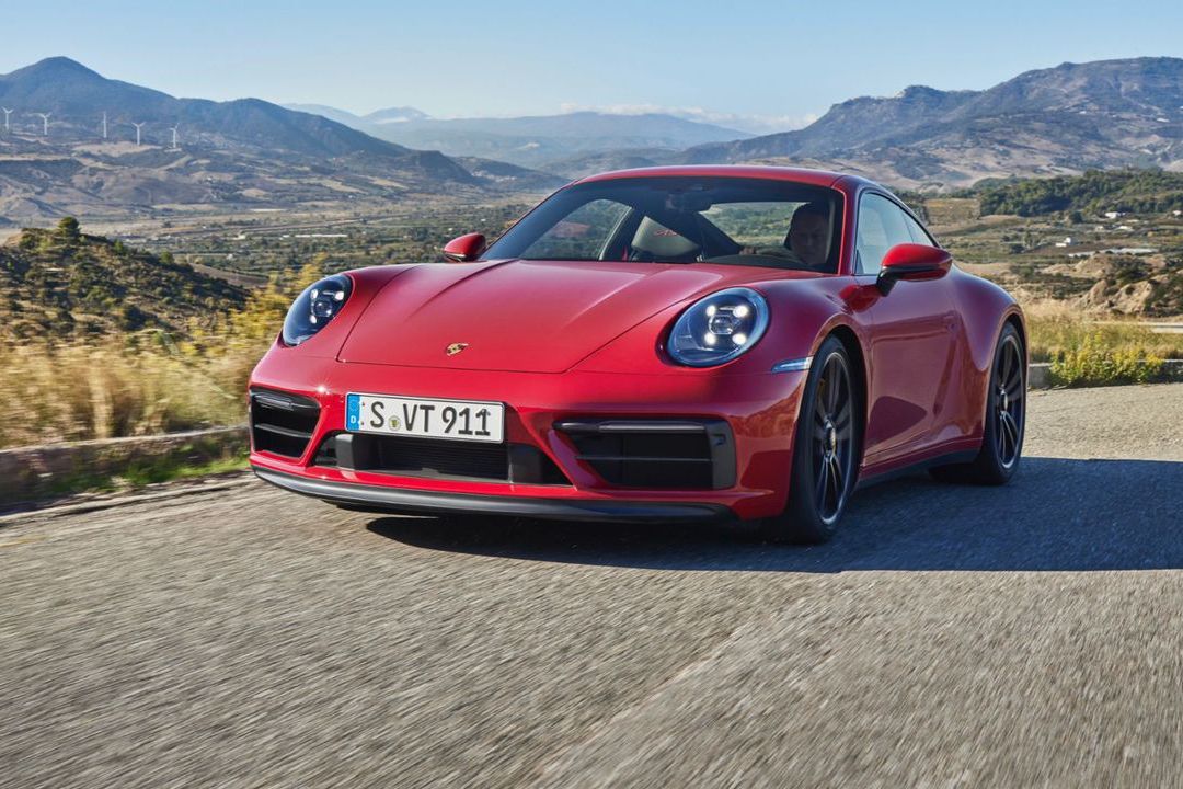 小改款Porsche 911 GTS測試捕獲　使用全新油電動力