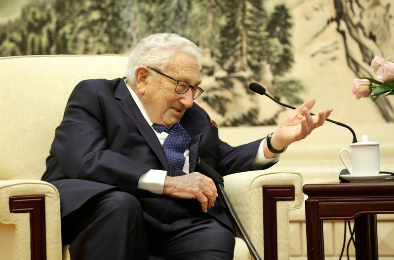 美国前国务卿季辛吉（Henry Kissinger）最新推断：随着俄罗斯战事失利，中共20大之后，中国将适度往美国倾斜。 法新社(photo:UDN)