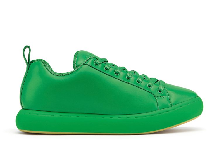 鸚鵡綠色黃底Pillow球鞋，27,600元。圖 / Bottega Venet...