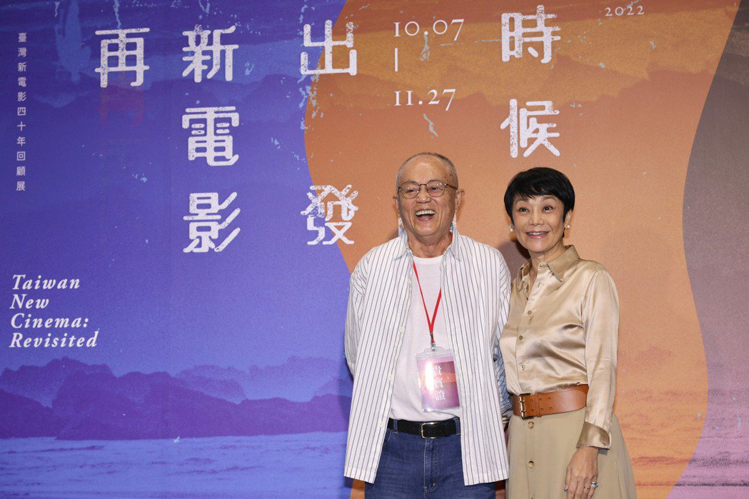 張艾嘉（右）開心與「最想念的季節」導演陳坤厚重聚。記者李政龍／攝影